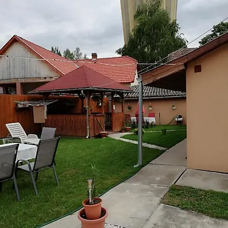 Csilla Apartment