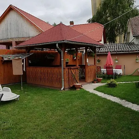 Csilla Apartment Makó